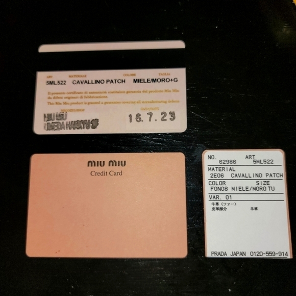 Authentic Miu Miu Zip Wallet - Picture 10 of 10